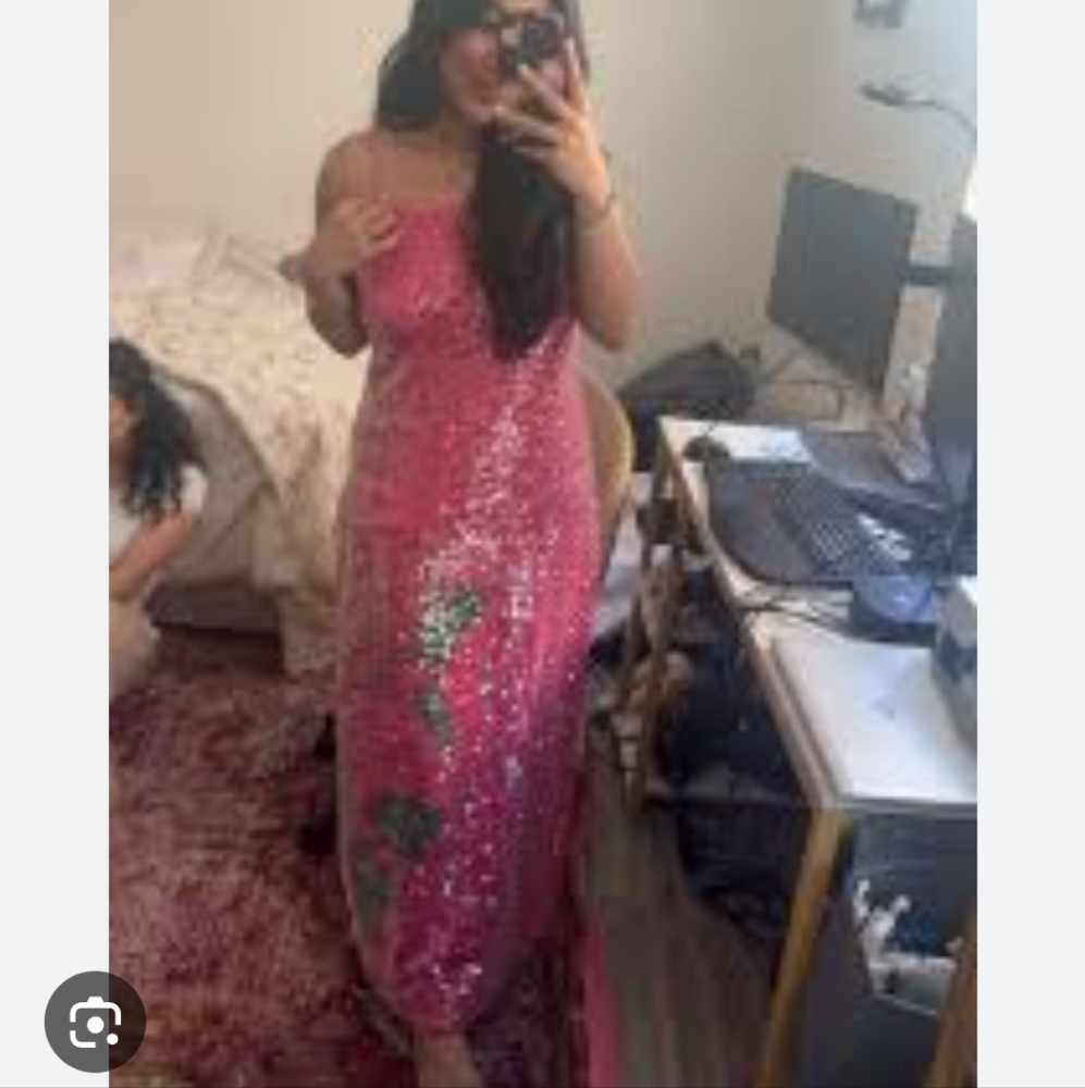 FARM Rio Pink Sequin Maxidrwss - Picture 6 of 6